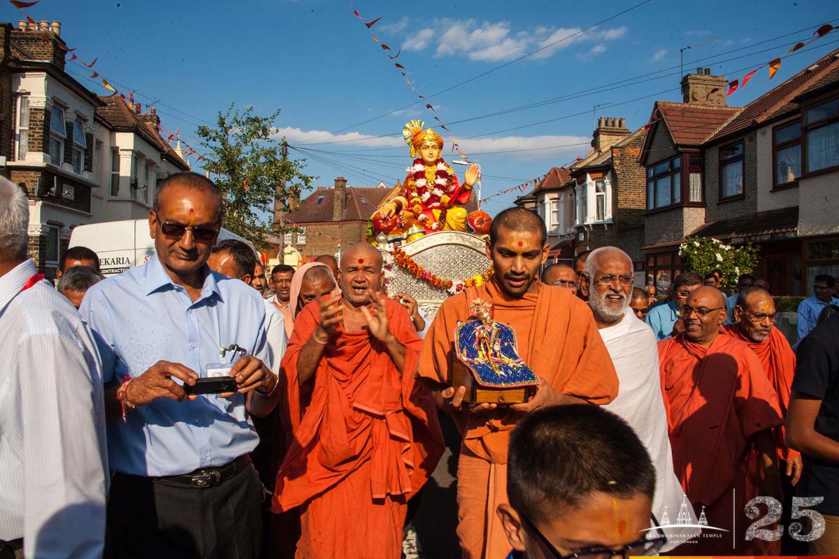 ©1987-2017 SKS Swaminarayan Temple East London